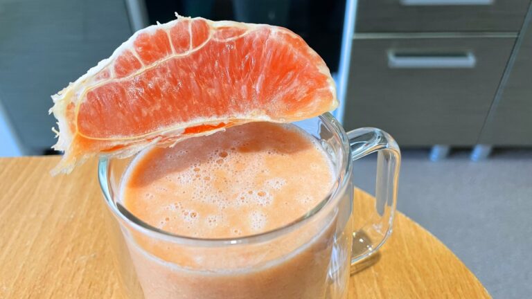 Recipe-Grapefruit-Protein-Smoothie-by-Serge-M-2025-11-01-ru